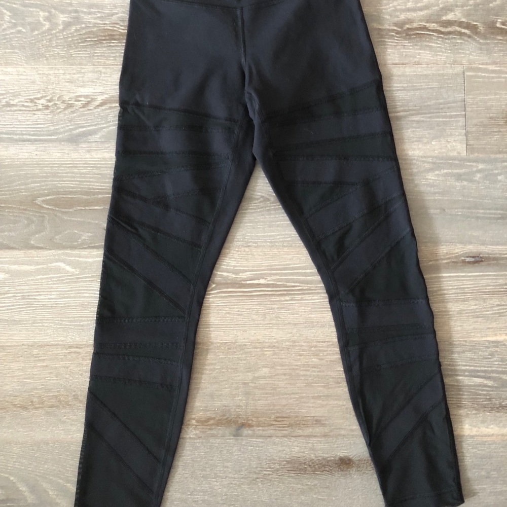 New* lululemon tech mesh
